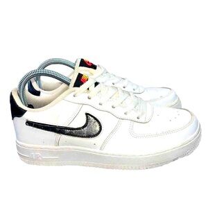 Nike Air Force 1 Removable/Alternate Changeable Swoosh LV8 Size 4.5Y
